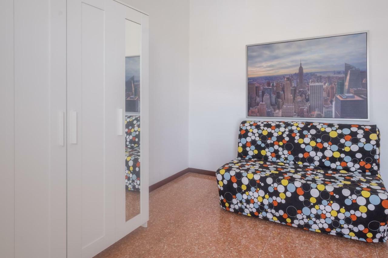 Bareggio B&B Le Camelie מראה חיצוני תמונה